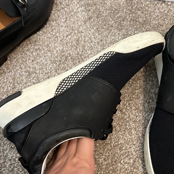 Small that’s way selling it. - Picture 5 of 15